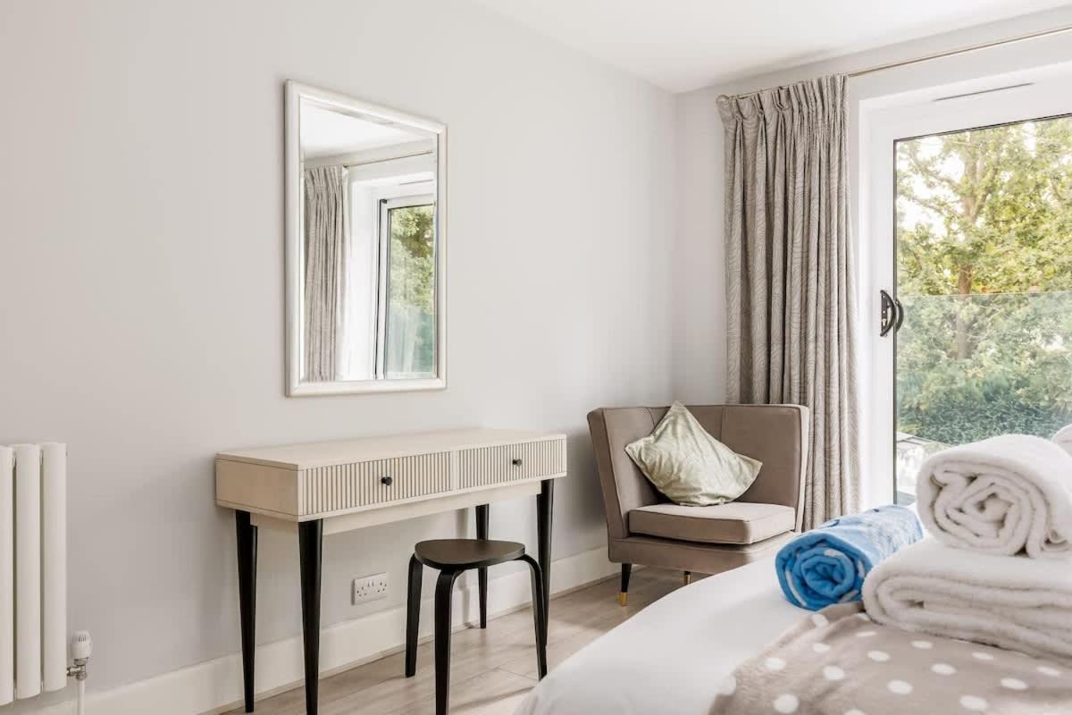 Middle Chine Villa Bournemouth Ngoại thất bức ảnh