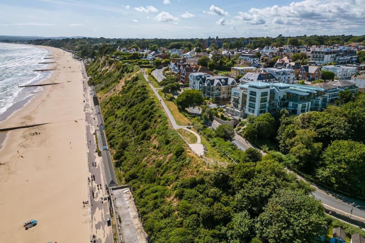 Middle Chine Villa Bournemouth Ngoại thất bức ảnh